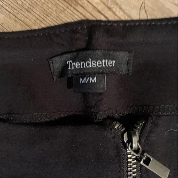 Trend Setter skirt - Picture 2 of 3